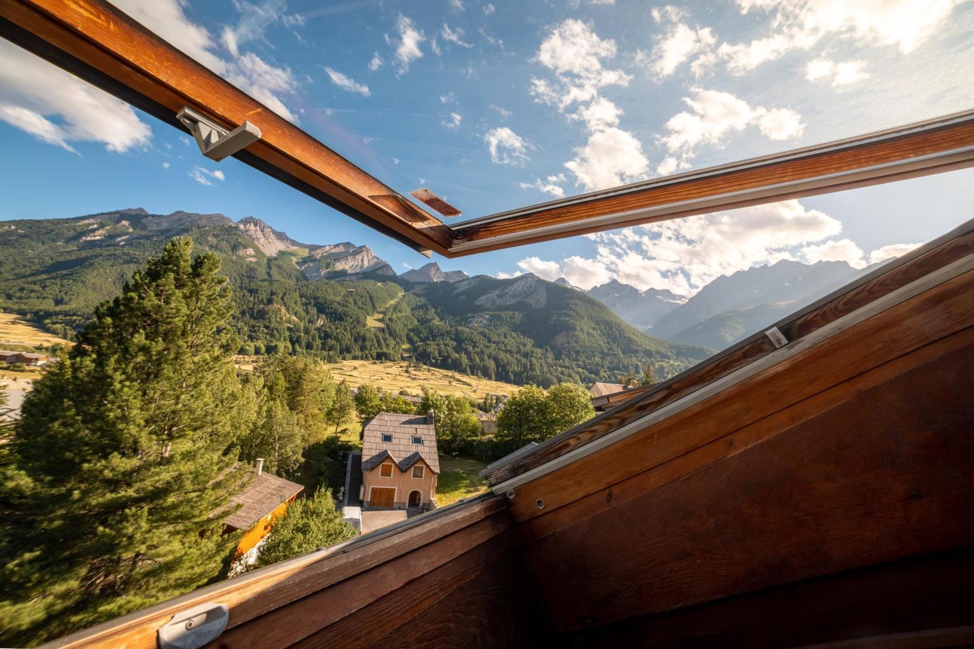 Vvf Serre Chevalier Briancon 르몬티얼레벵즈 외부 사진